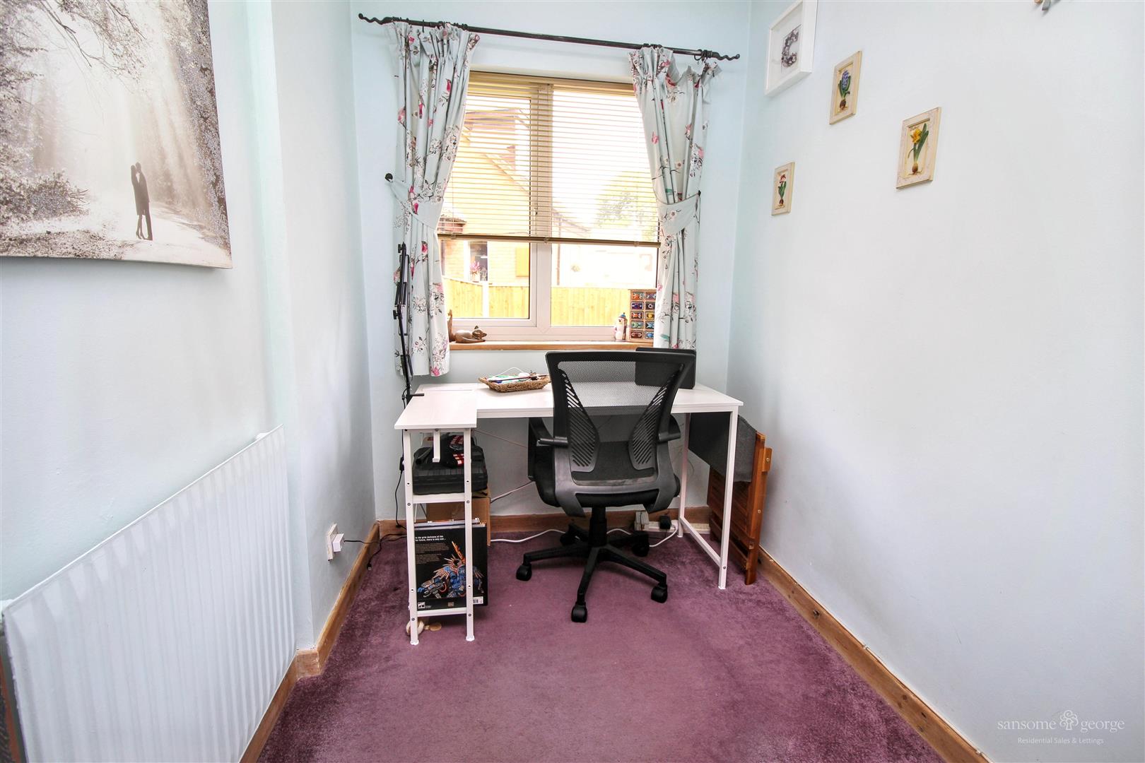 Sandhills Way, Calcot, Reading